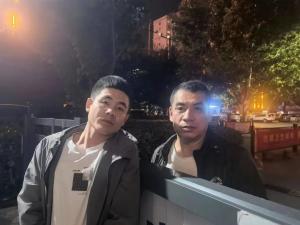 市文旅集團(tuán)一線戰(zhàn)“疫”之：古有木蘭替父從軍，今有老翁代子抗“疫”——集團(tuán)員工父子王小強(qiáng)、王浩的抗“疫”故事
